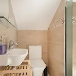Hideaway Дом отдыха *